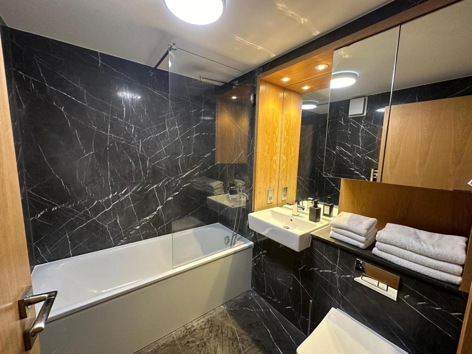 Apartament Westwood House *