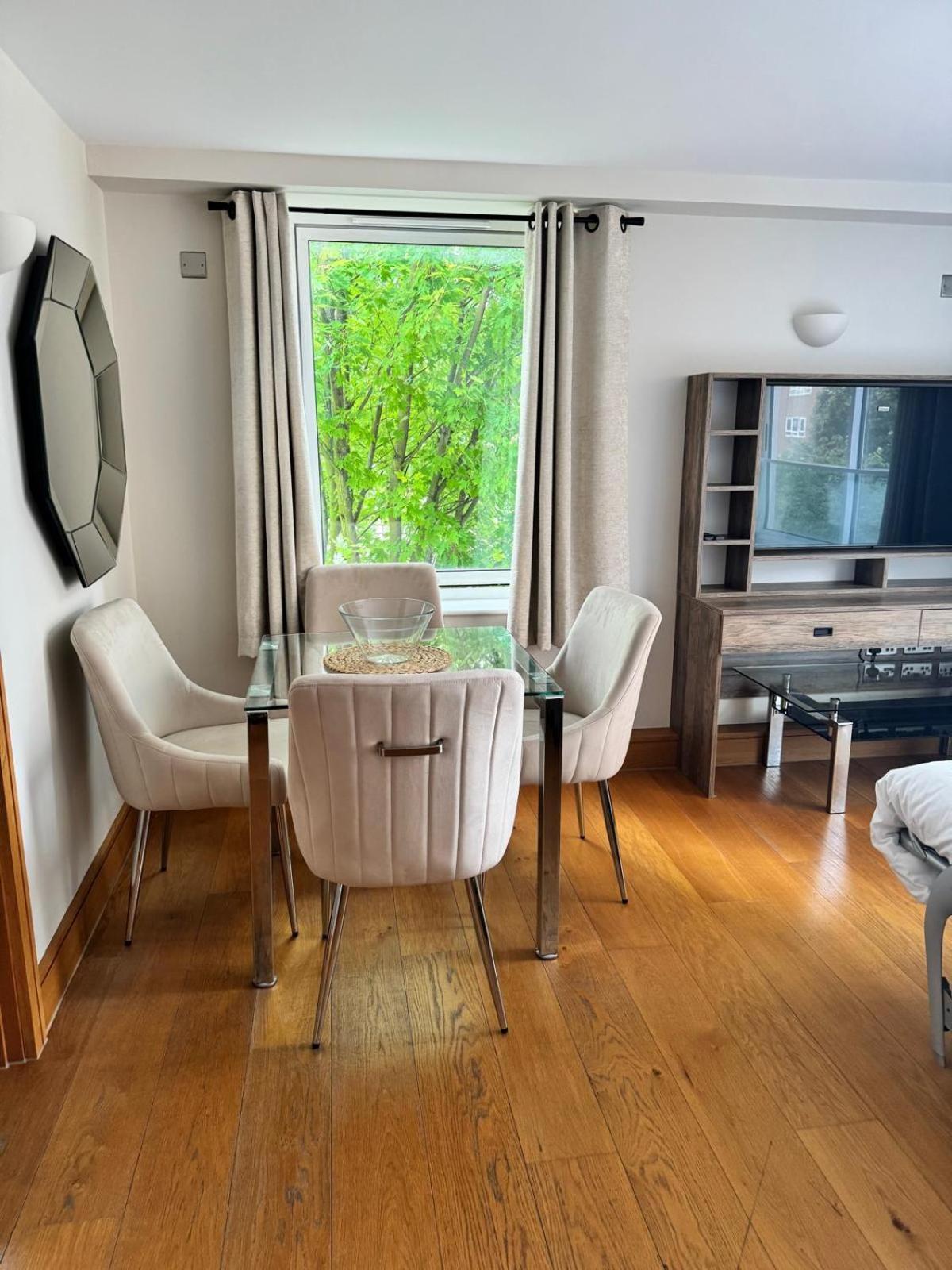 Apartament Westwood House