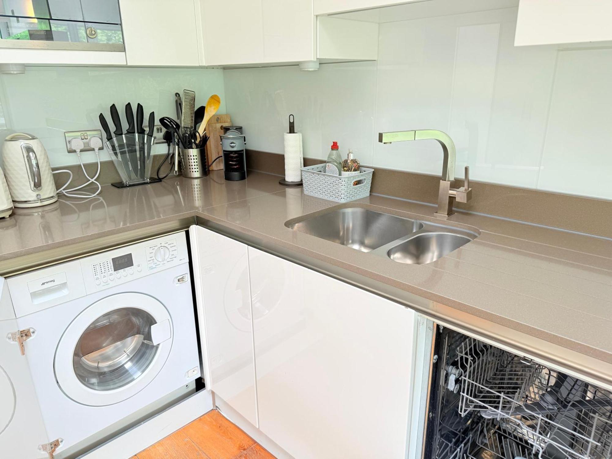 Apartament Westwood House *